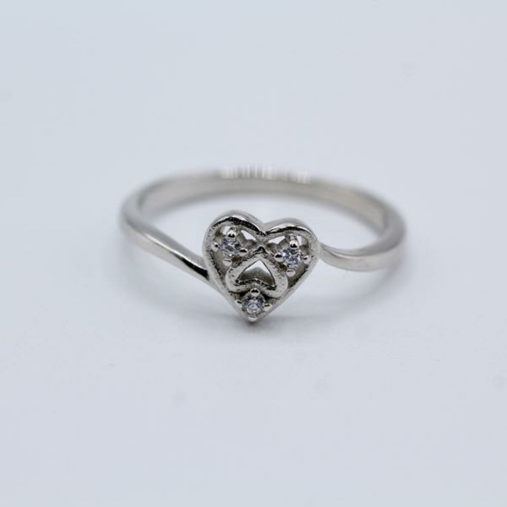 Heart Cubiz Zirconia Ring